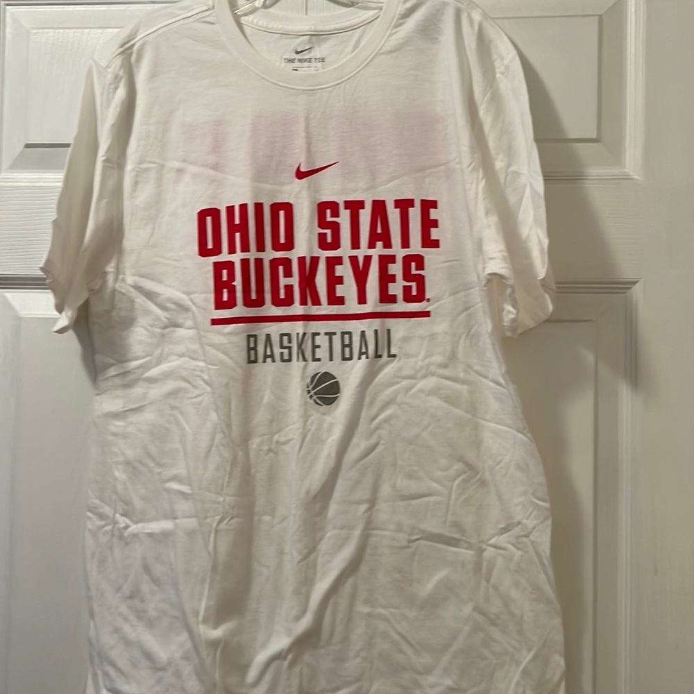 NWOT Nike Ohio State University Basketball Men’s T-Shirt